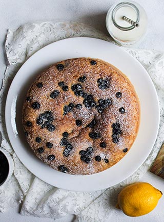 BLUEBERRY LEMON CAKE